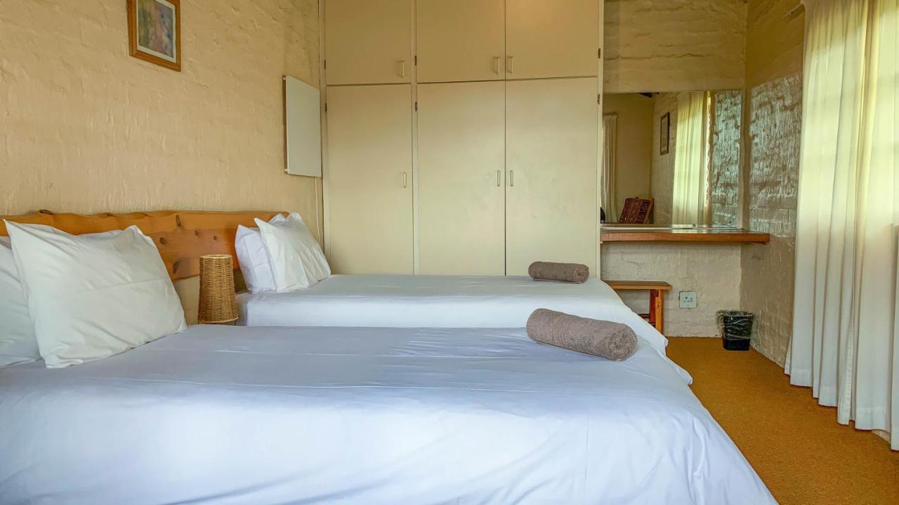 Wits End Mountain Resort Champagne Valley Exterior photo