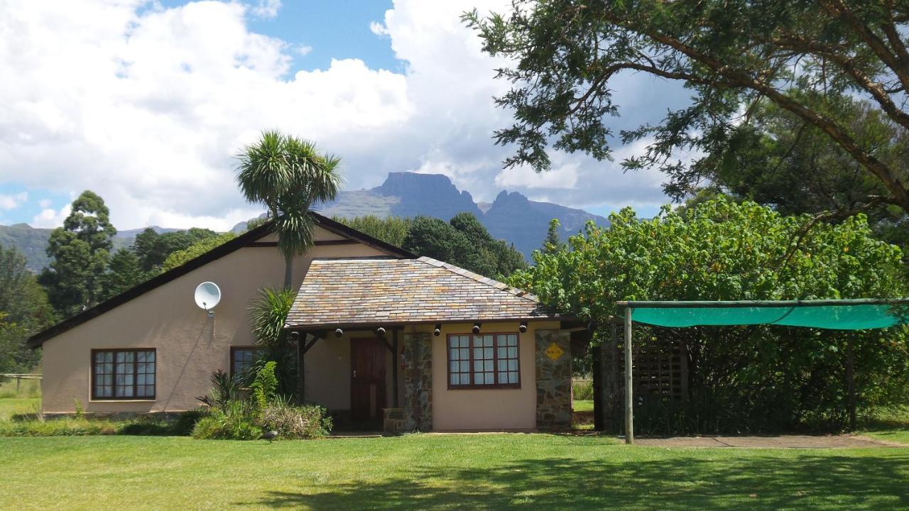 Wits End Mountain Resort Champagne Valley Exterior photo