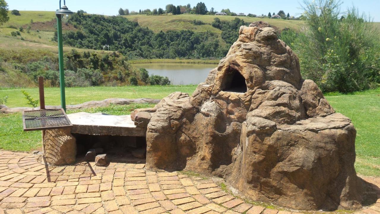 Wits End Mountain Resort Champagne Valley Exterior photo
